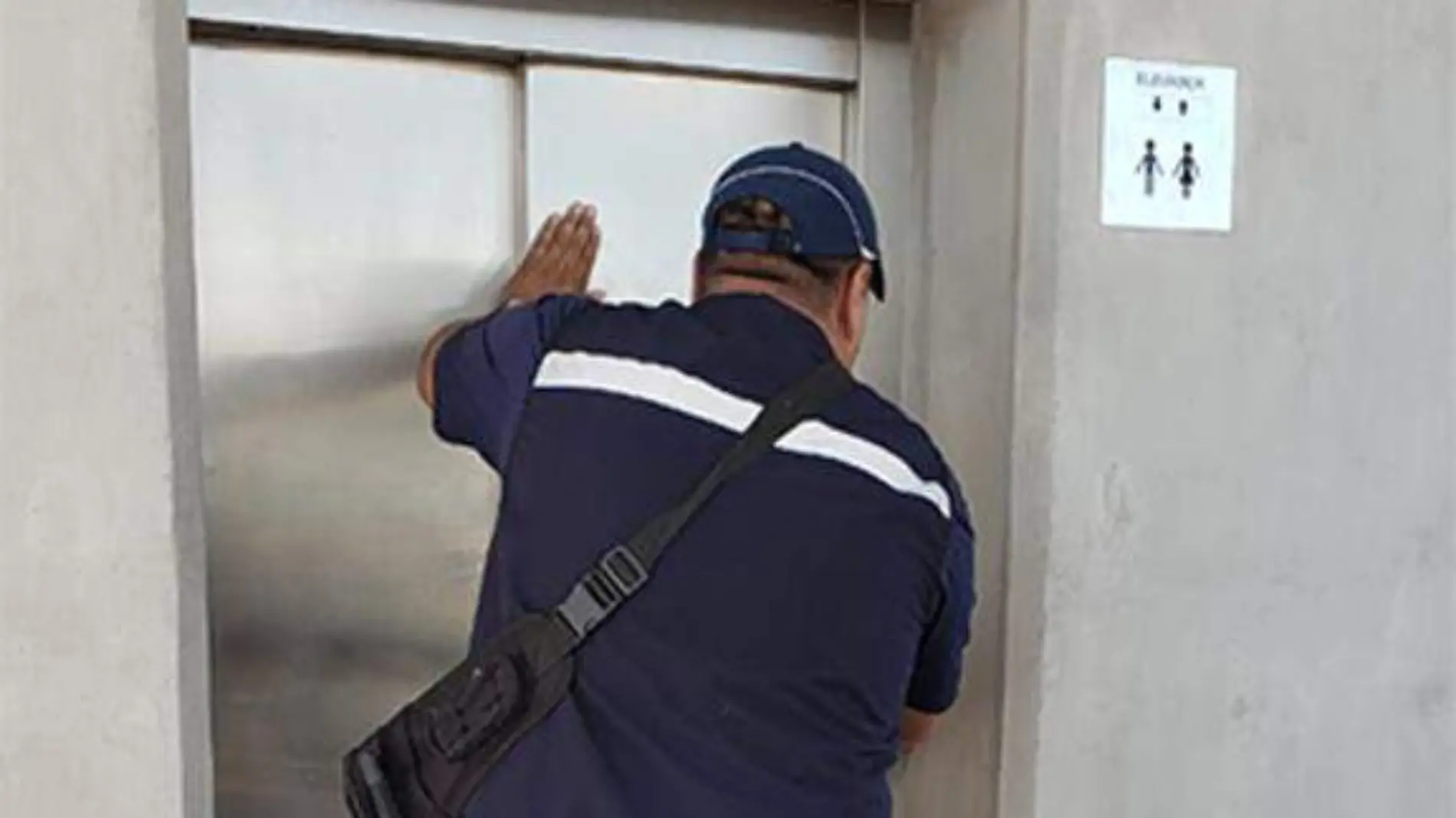 bombero elevador